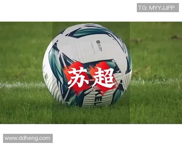 足球明星发纸巾挑战引发热潮球迷们纷纷参与展现创意与幽默 足球明星发纸巾挑战引发热潮球迷们纷纷参与展现创意与幽默