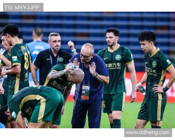 足球评论：深圳足球队的包夹得失